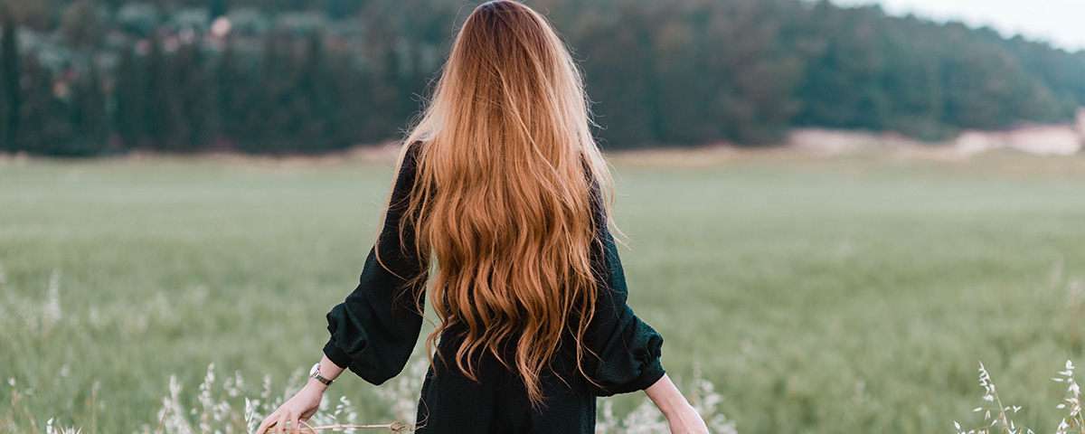Hoe snel groeit je haar? - WECOLOUR